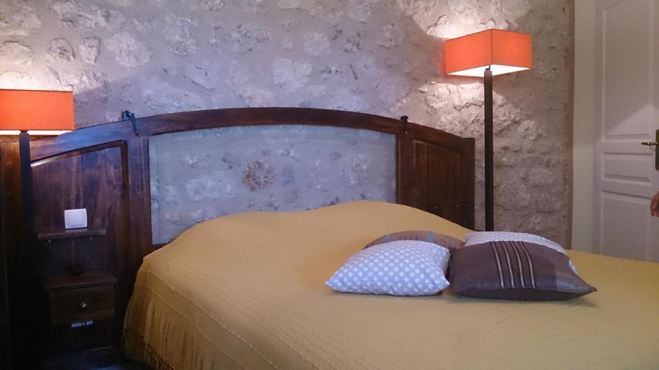 Chambres Et Tables D'Hotes "Au Pres De Ma Blonde" Senouillac Zewnętrze zdjęcie